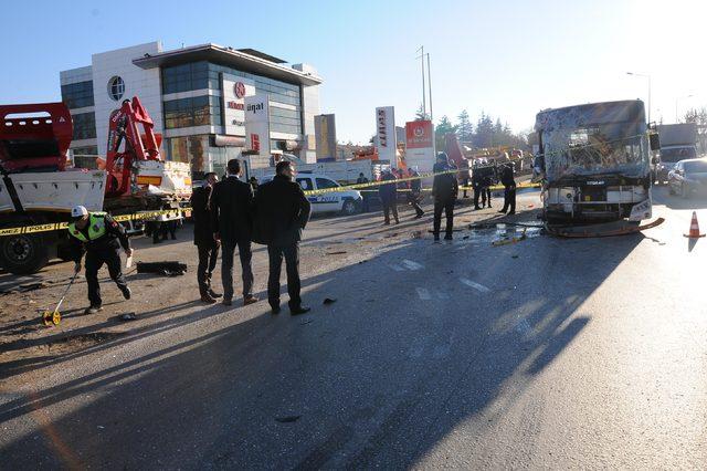 Eskişehir'de halk otobüsü TIR'a çarptı: 1 ölü, 17 yaralı