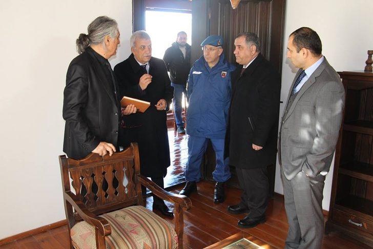 Şehitleri mezarları restore edilecek G5