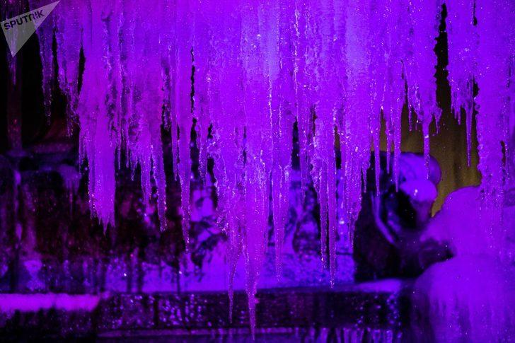 Son 25 yılın en soğuk günlerini yaşayan ABD’den görüntüler  G5