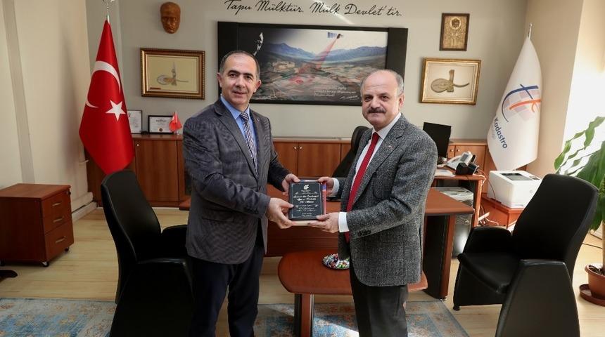 Vali &Ccedil;akacak, Tapu Kadastro 17. B&ouml;lge M&uuml;d&uuml;rl&uuml;ğ&uuml;&rsquo;n&uuml; ziyaret etti