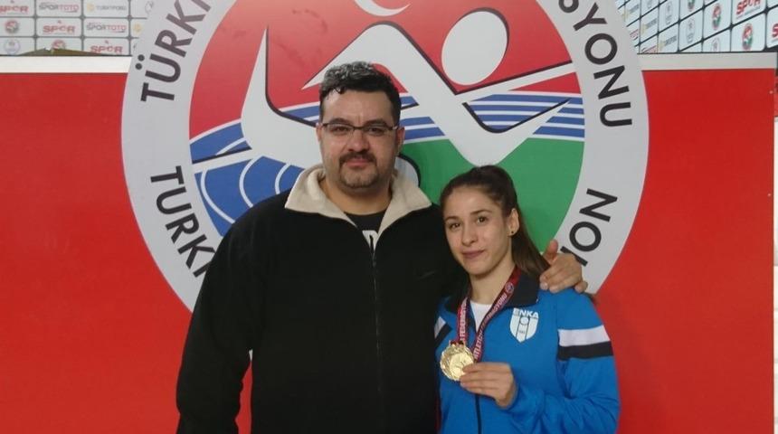 Aydınlı Burcu T&uuml;rkiye&rsquo;nin zirvesinde