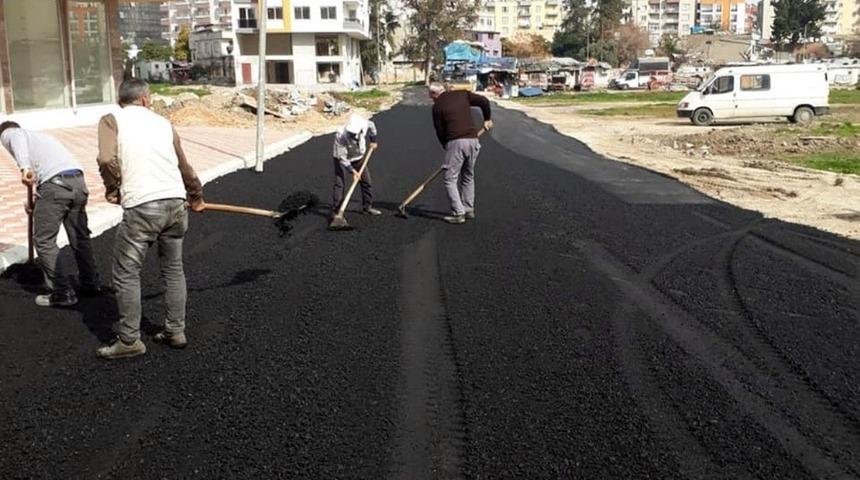 Akdeniz&rsquo;de yollar asfaltlanıyor