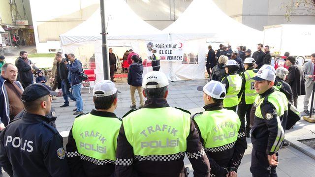 Karabük'te polisler kan vermek için kuyruk oluşturdu