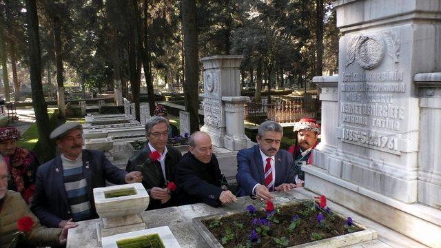 Demirci Mehmet Efe mezarı başında anıldı