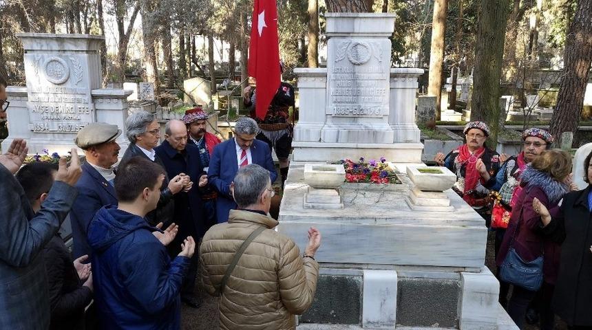 Demirci Mehmet Efe mezarı başında anıldı