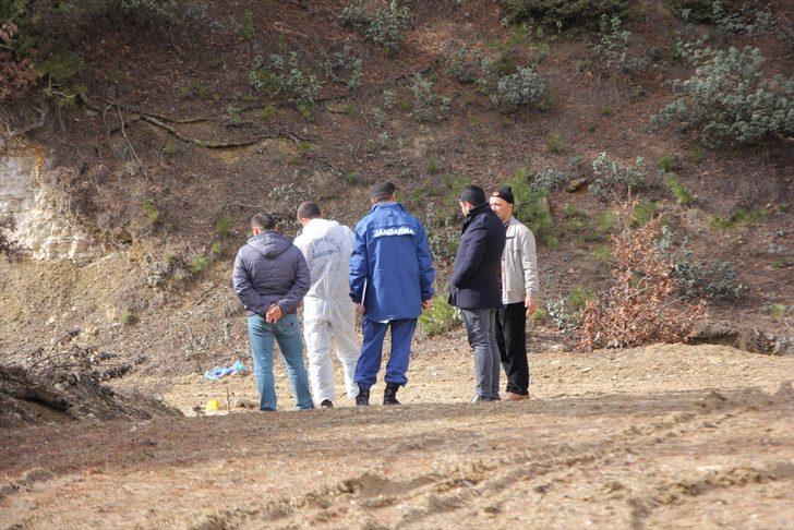 Kütahya'da ormanlık alanda erkek cesedinin bulunması G4