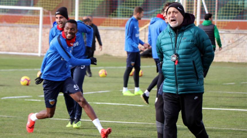 Hikmet Karaman'ın şansı Fenerbahçe'ye tutmuyor