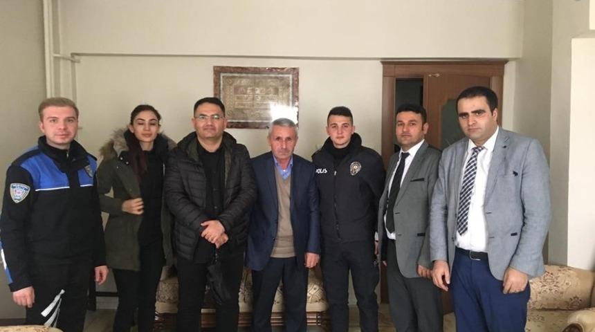 Hakkari polisinden şehit ailelerine ziyaret