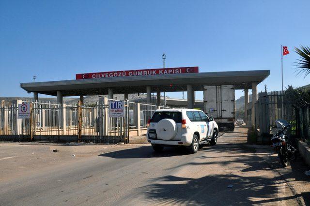 BM’den İdlib’e 20 TIR insani yardım gönderdi