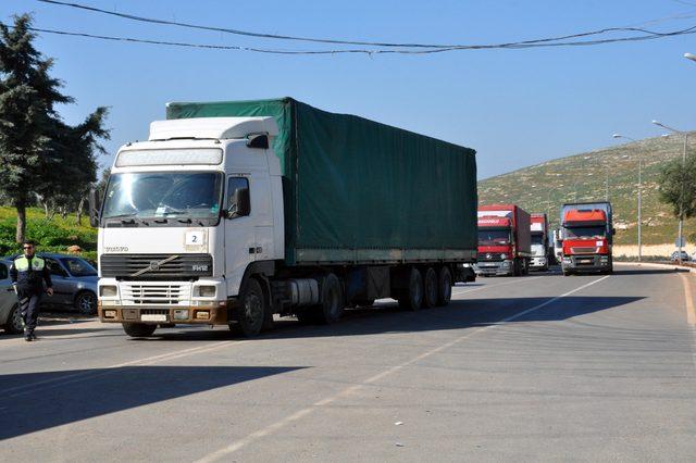 BM’den İdlib’e 20 TIR insani yardım gönderdi