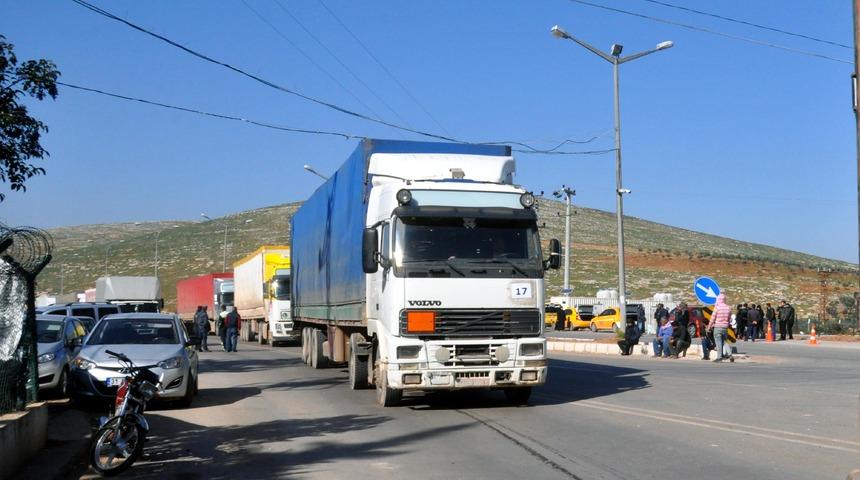 BM&rsquo;den İdlib&rsquo;e 20 TIR insani yardım g&ouml;nderdi