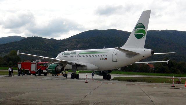 Firma iflas edince, Almanya'ya tek seferi bulunan havalimanındaki uçuşlar iptal edildi