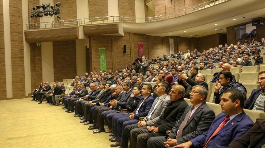 Zabıtalar t&uuml;ketici hakları konusunda bilgilendirildi