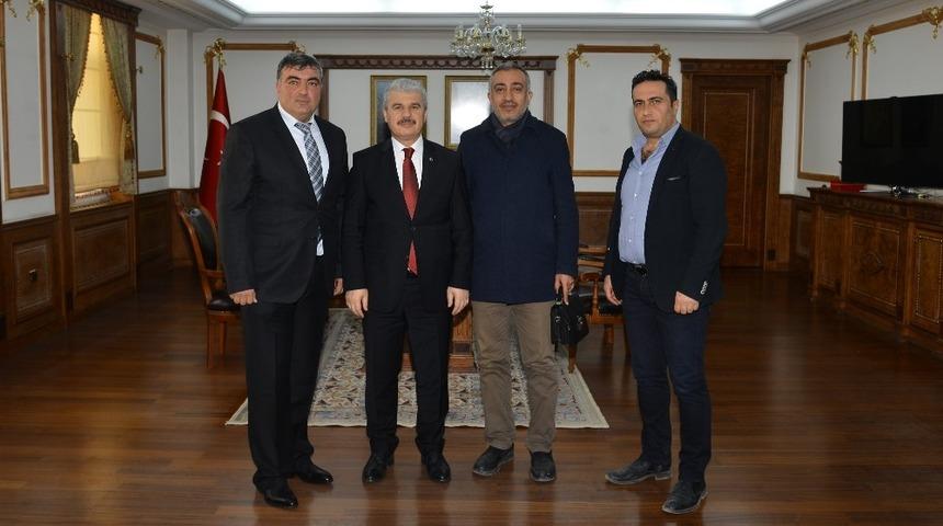 Vali Akın: "Kırşehir&rsquo;in değişiminde mimarlar &ouml;nemli g&ouml;rev &uuml;stleniyor"