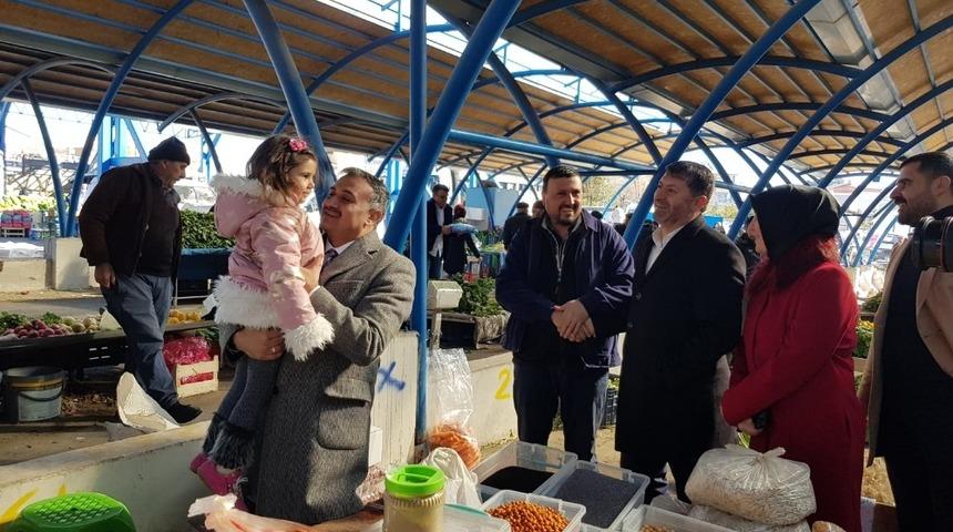Develi&rsquo;de Cumhur İttifakı El Ele  Salı Pazarını Ziyaret Etti