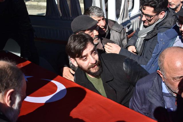 Belçika'da silahlı kavgada öldürülen Emre, Konya'da son yolculuğa uğurlandı