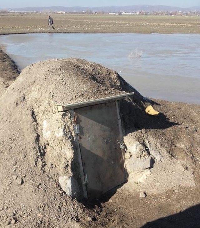 Avcıların ka&ccedil;ak g&uuml;meleri yıkıldı 1