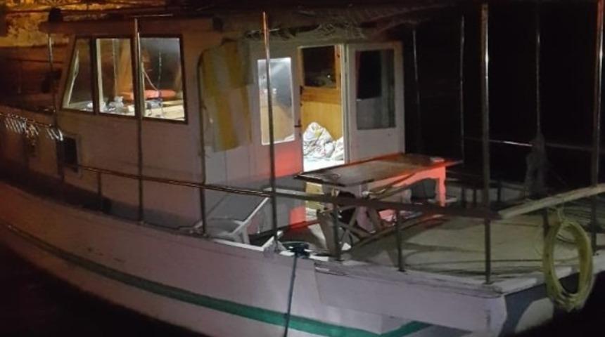 Tekneden denize d&uuml;şen şahıs hayatını kaybetti