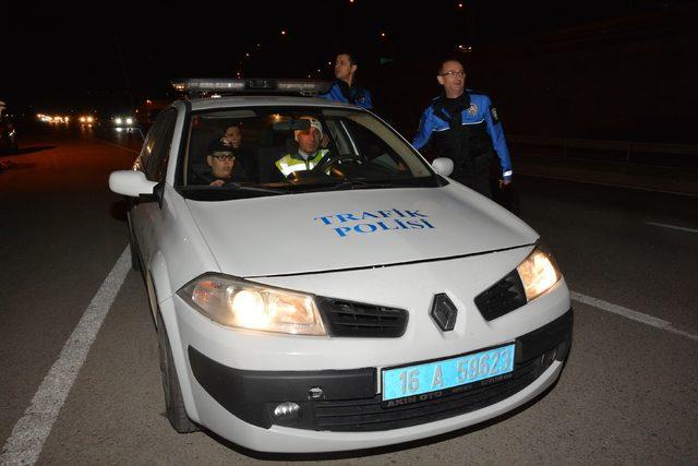 Utku'ya polislerden sürpriz doğum günü