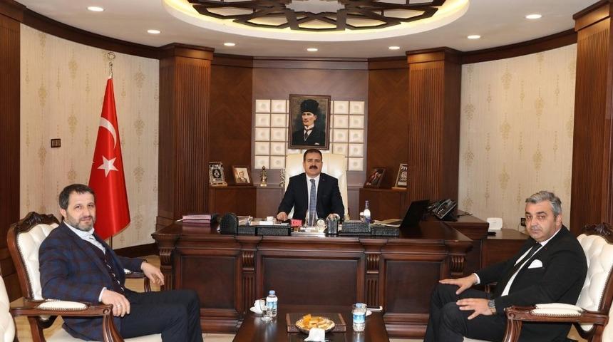 Hakkari&rsquo;de &lsquo;Cumhur ittifakı&rsquo; r&uuml;zgarı