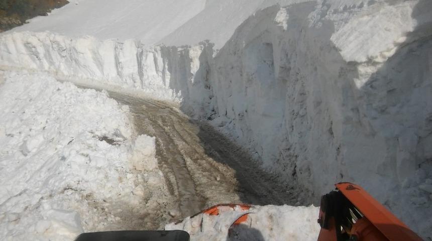 &Ccedil;ığın kapatığı mezra yolu ulaşıma a&ccedil;ıldı