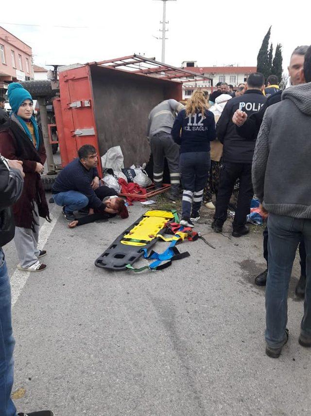 Hatay’da traktör devrildi: 15 yaralı