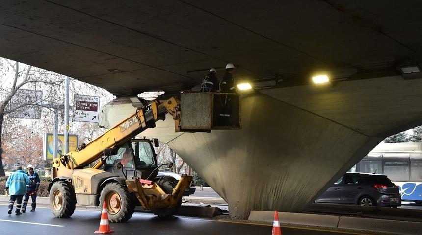 Ankara akşamları ışıl ışıl