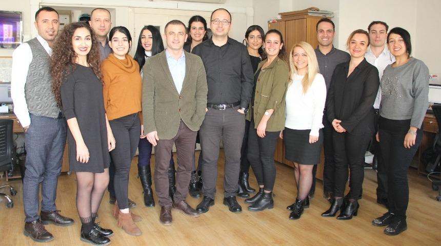 En iyi &ccedil;ağrı merkezi &ouml;d&uuml;l&uuml; İzmir&rsquo;de o hastanenin