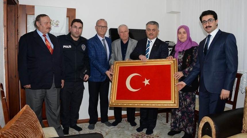 Vali Yazıcı, Manyas il&ccedil;esini ziyaret etti