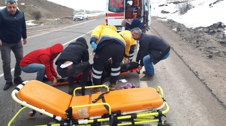 Kangal’da kaza 1 ölü 3 yaralı