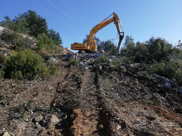 Alanya Belediyesi, şehrin her noktasında çalışmalarını sürdürüyor