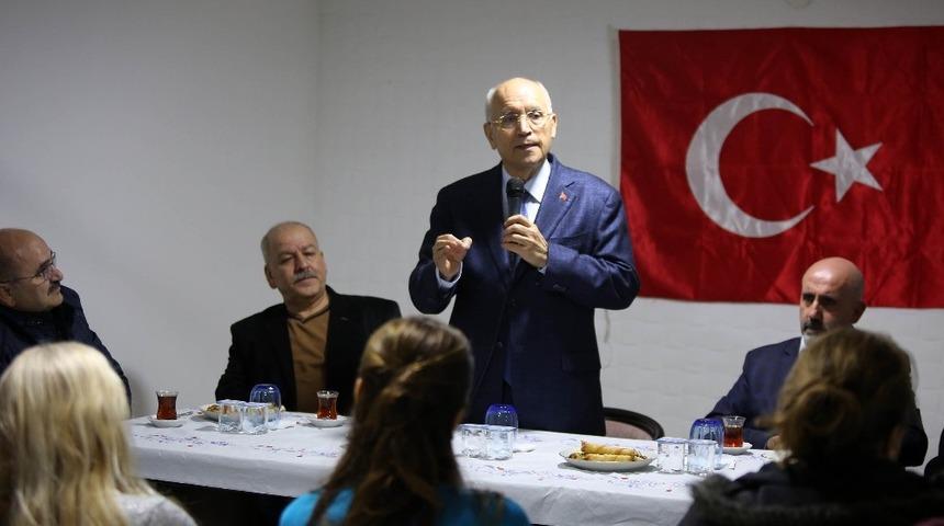 Yenimahalle Belediye Başkanı Yaşar site sakinleriyle buluştu