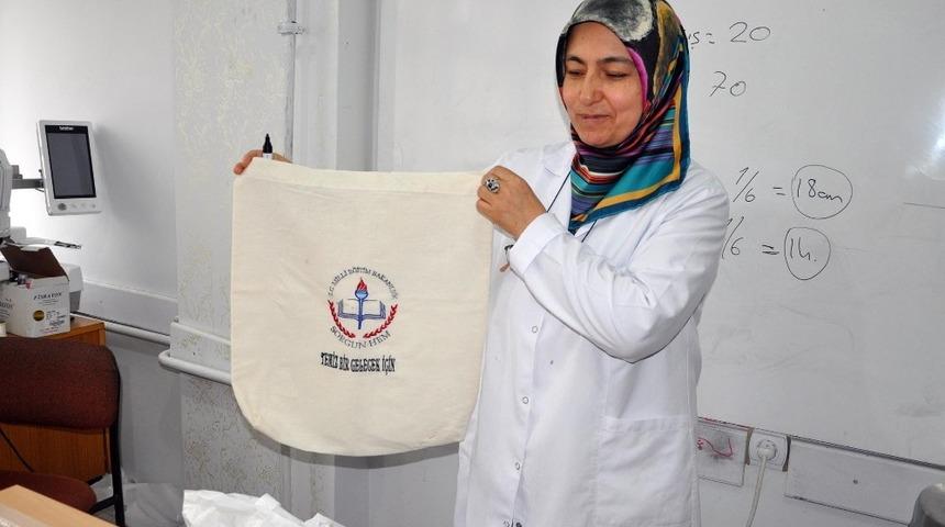 Sorgun Halk Eğitim Merkezinde Bez Çanta üretimi başladı