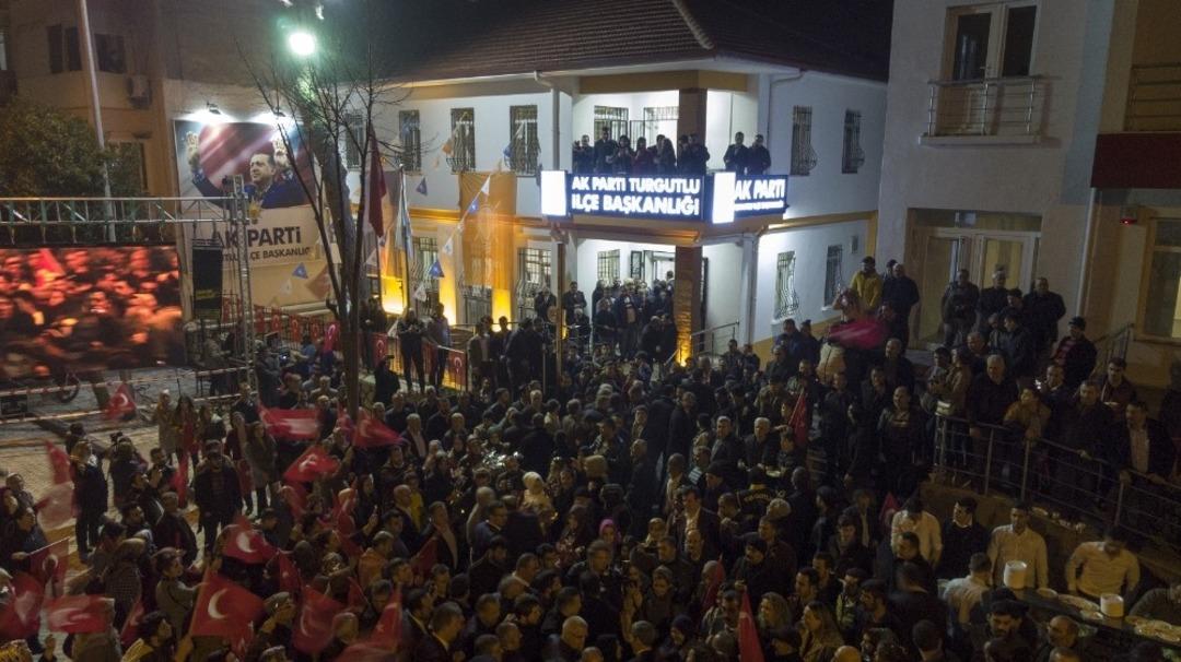 Turgutlu&rsquo;da Cumhur İttifakından &rsquo;Zafer Y&uuml;r&uuml;y&uuml;ş&uuml;&rsquo;