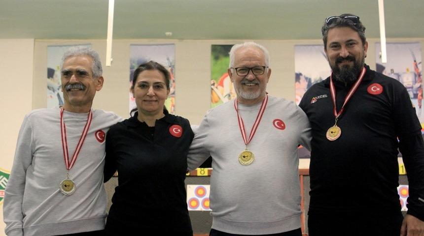 Yaşlı evi sakinleri danstan sonra ok&ccedil;ulukta da şampiyon oldular