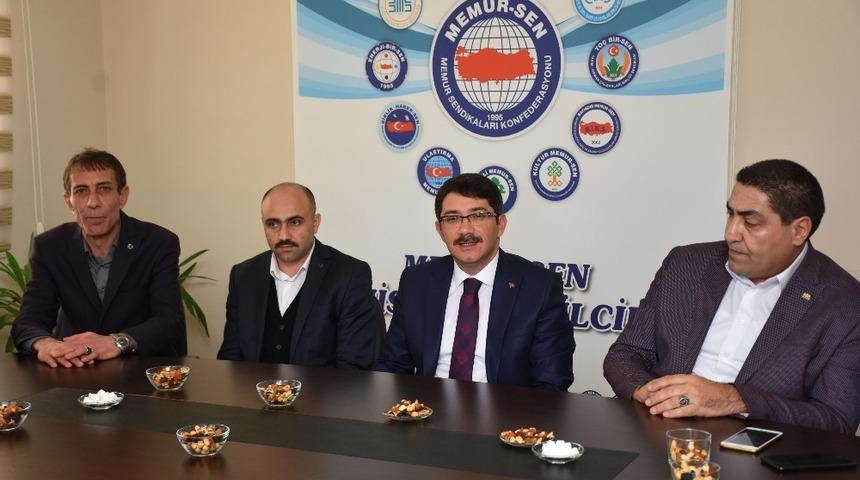 Başkan &Ccedil;elik&rsquo;e sendikalardan tam destek