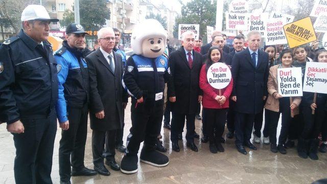 Gaziantep’te ‘öncelik hayatın, öncelik yayanın’ etkinliği düzenlendi