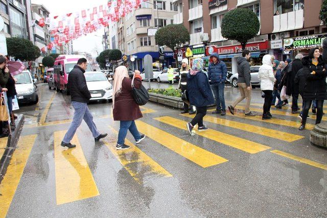 Öncelik Hayatın, Öncelik Yayanın” uygulamayı Yalova’da da yapıldı