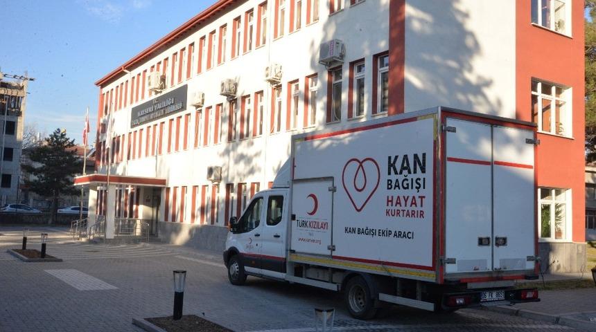 İl Tarım ve Orman M&uuml;d&uuml;rl&uuml;ğ&uuml; kan bağışında bulundu