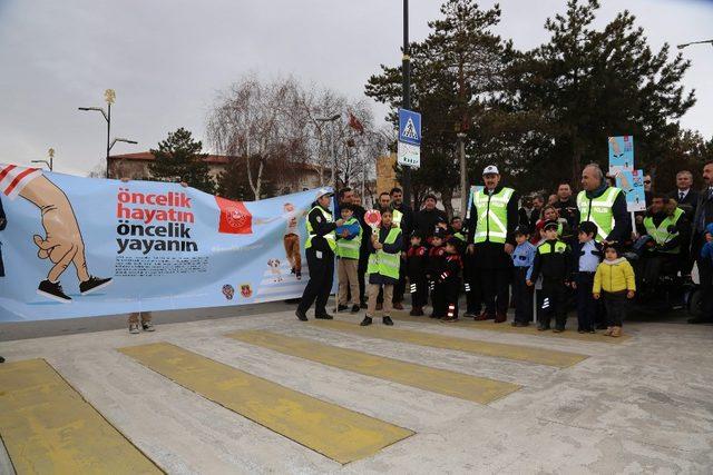 “Öncelik Hayatın, Öncelik Yayanın