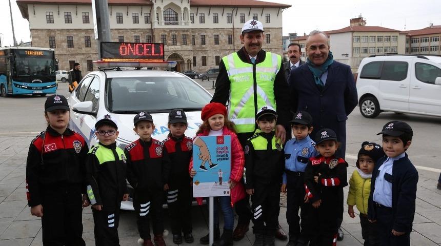 “Öncelik Hayatın, Öncelik Yayanın" uygulaması