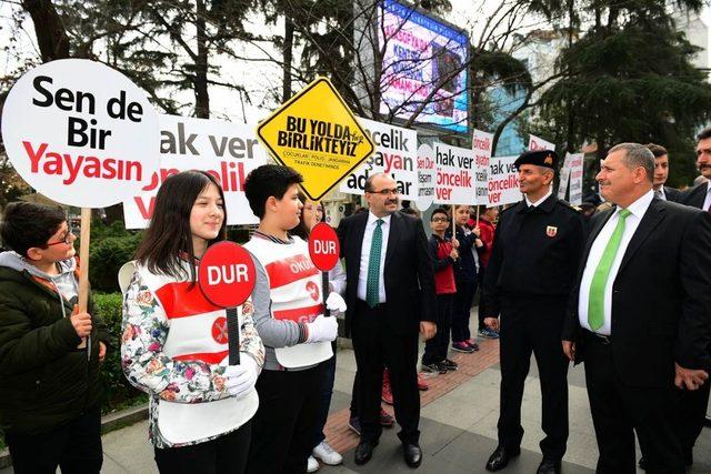 “Öncelik Hayatın, Öncelik Yayanın” sloganı ile Trabzon’da sokağa çıktılar