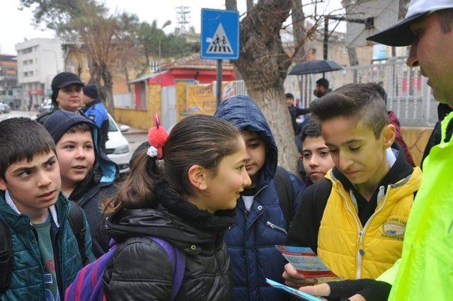 İslahiye’de ‘öncelik hayatın, öncelik yayanın’ etkinliği