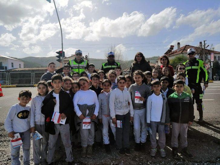 ‘Yaya Öncelikli Trafik’ uygulaması başladı G1