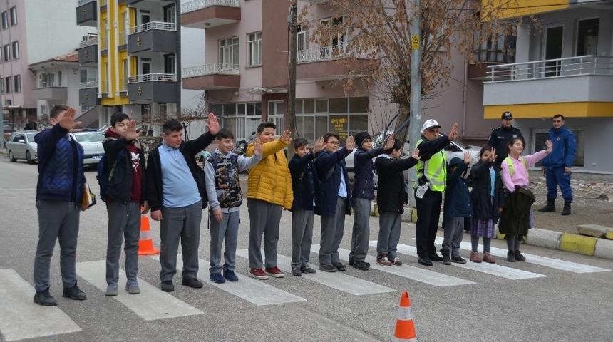 Kargı&rsquo;da &ldquo;&Ouml;ncelik Hayatın, &Ouml;ncelik Yayanın&rdquo; eylemi