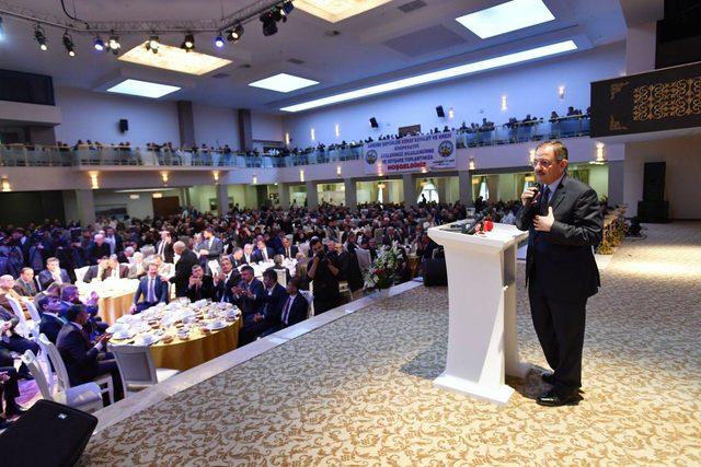 Özhaseki: Taksicilerin önünde set olmaya devam edeceğim