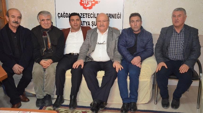 CHP B&uuml;y&uuml;kşehir adayı G&ouml;k&ccedil;e &ccedil;alışmalarını s&uuml;rd&uuml;r&uuml;yor