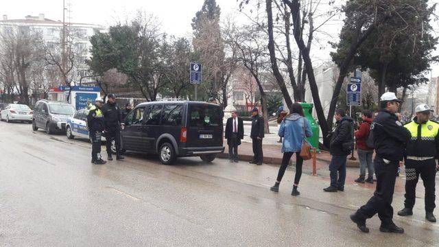 Edirne&rsquo;de &ldquo;Yaya &Ouml;ncelikli Trafik&rdquo; uygulaması 1