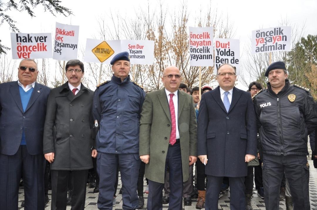 &Ouml;ncelik her zaman yayanın
