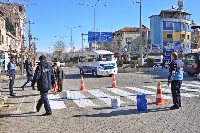 Gölbaşı Belediyesinden yaya geçidi çalışması